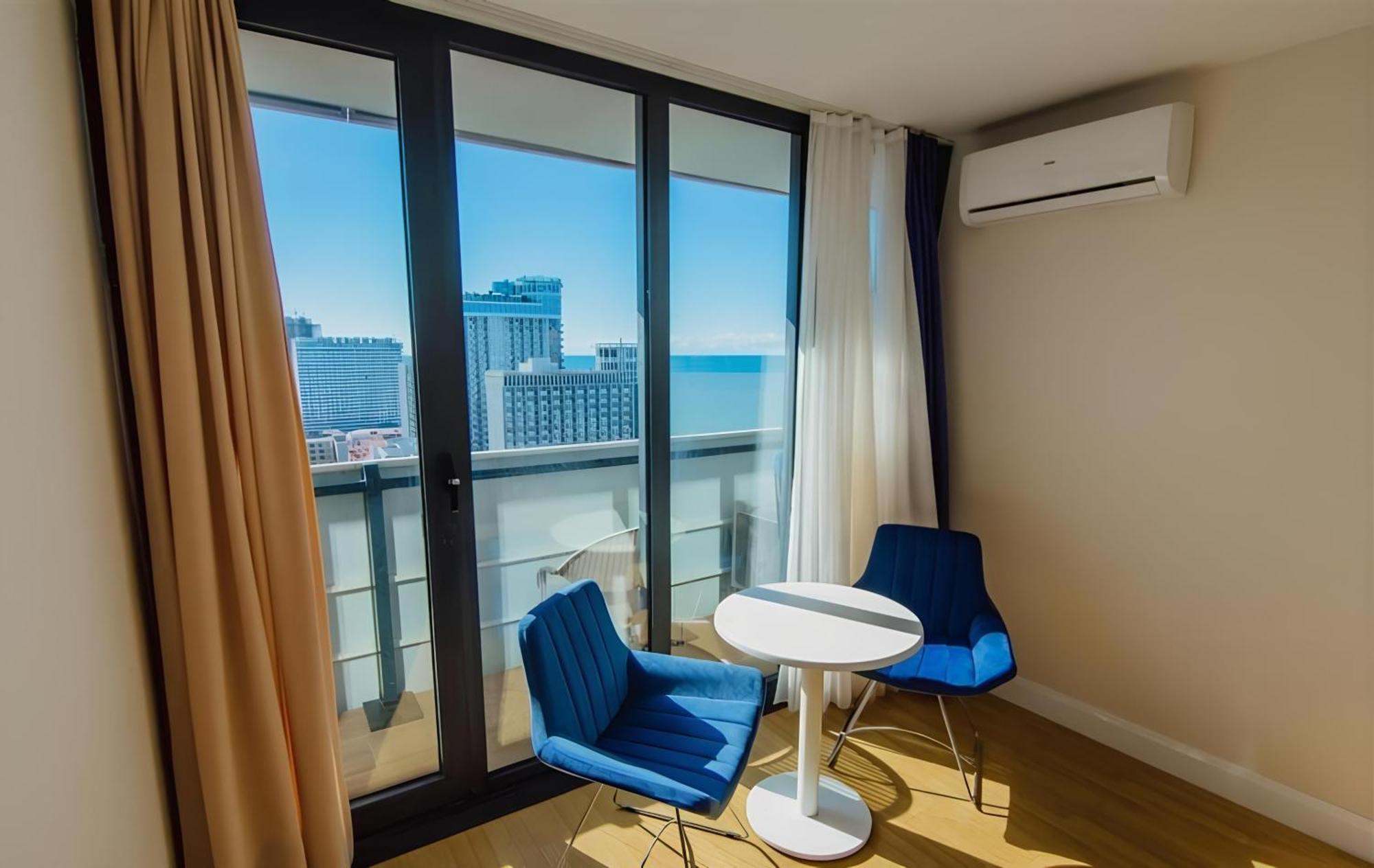 Panorama Seaview Batumi Lux Orbi City Exterior foto