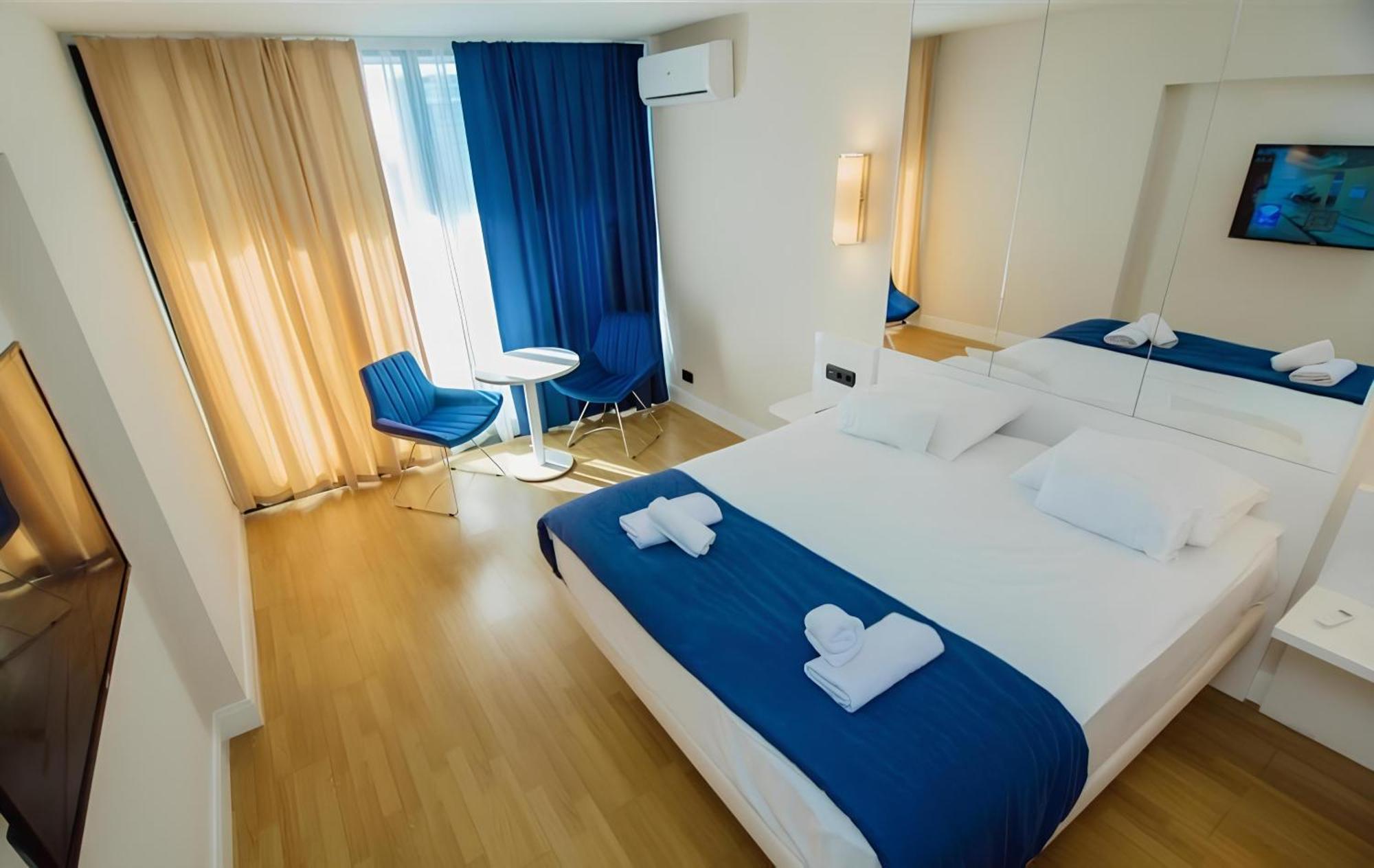 Panorama Seaview Batumi Lux Orbi City Exterior foto